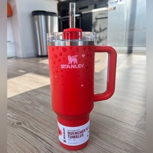 Stanley Target Exclusive Valentine’s Day Ruby Hearts 40oz Tumbler Rare Sold Out!